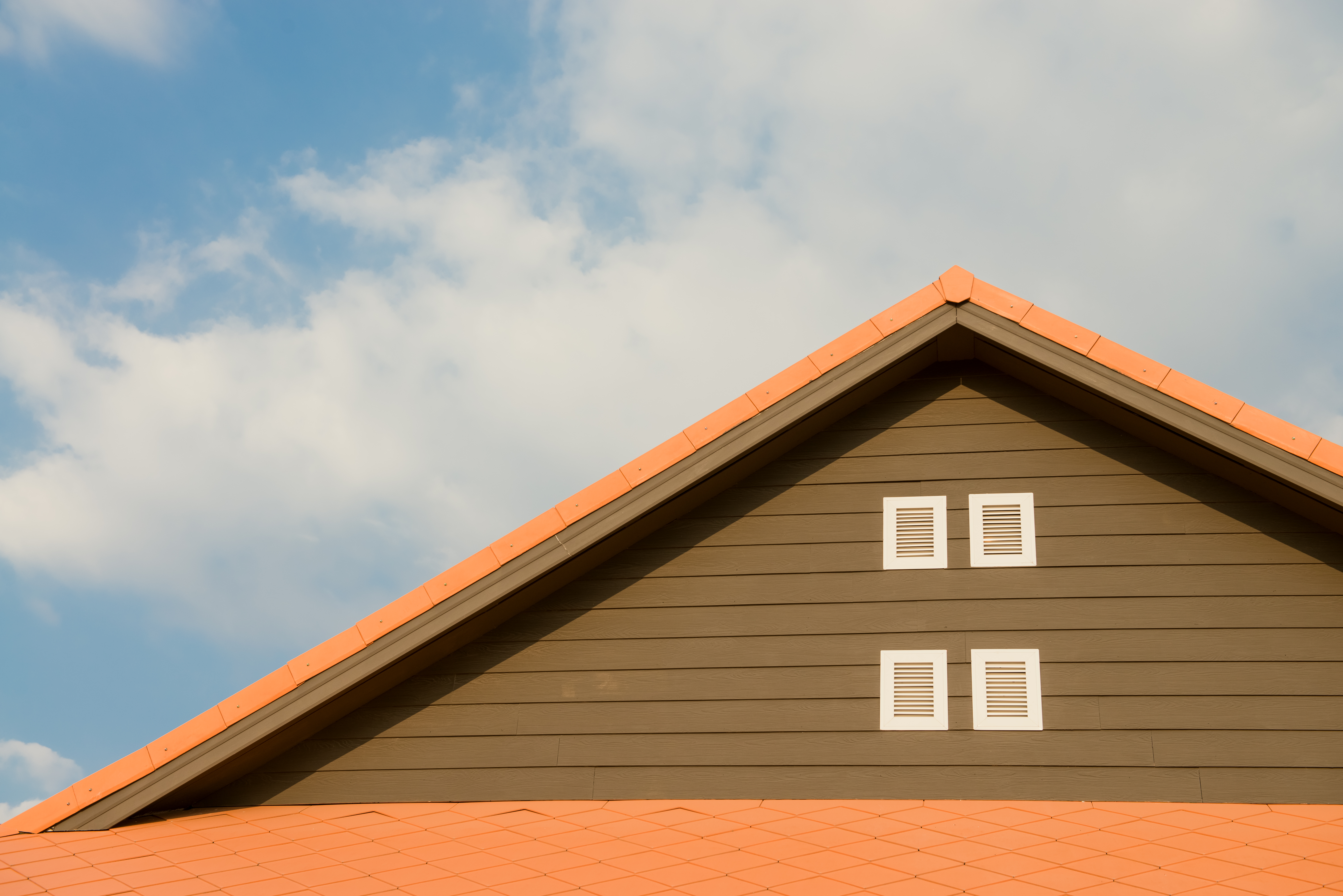Roofing contract being signed